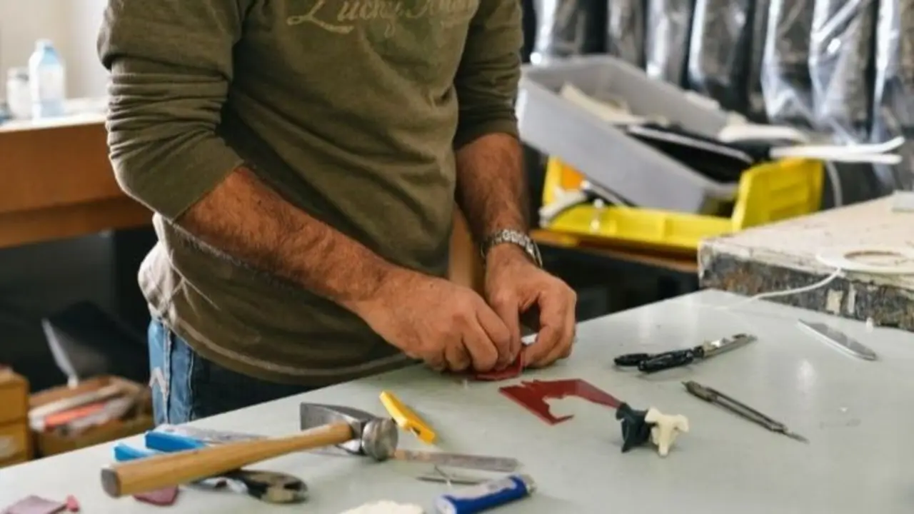 El empleo industrial pyme perdió casi 49 mil puestos en un año y se profundiza la crisis