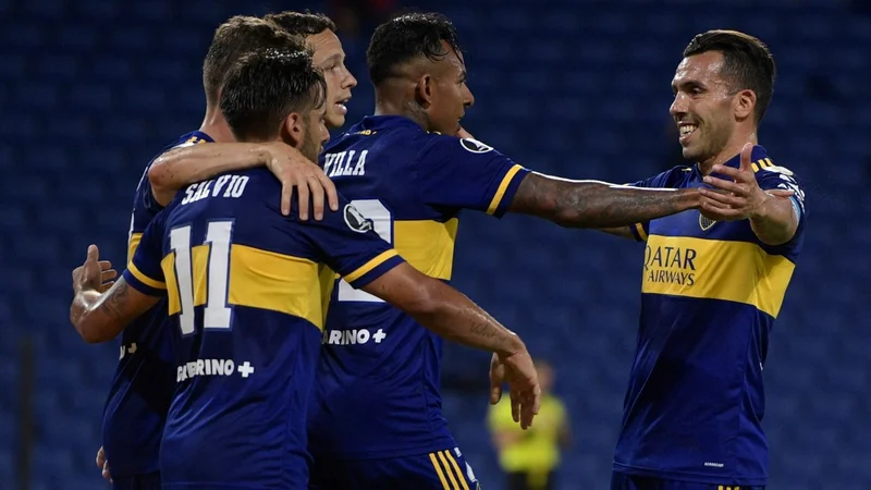 Copa Libertadores: Boca logró el pase a semifinales y Racing no dio la talla