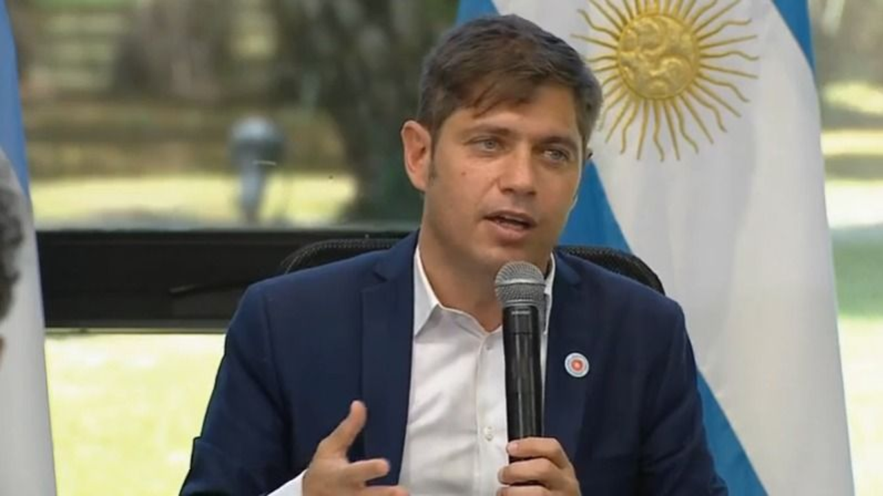 Kicillof: “Estoy muy orgulloso de los intendentes que evitaron que hubiera más muertes” 