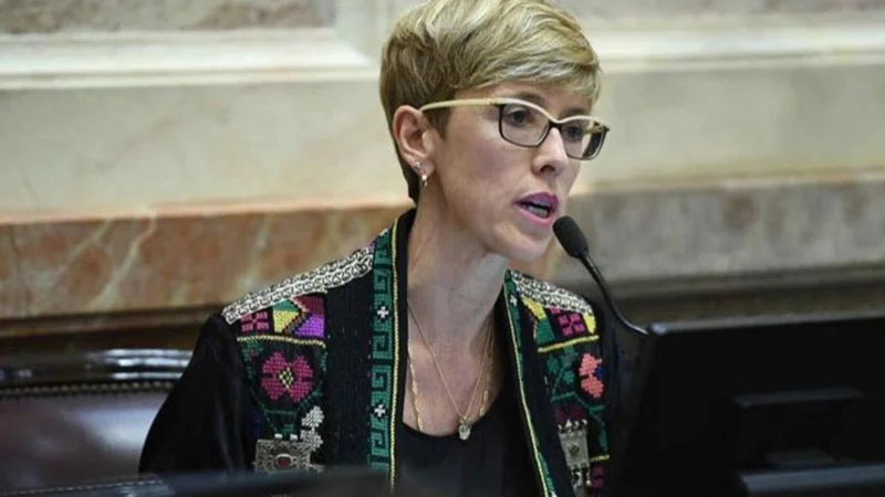 García Larraburu, una de las indecisas, se pronunció a favor del aborto: "Voto por una mujer libre"
