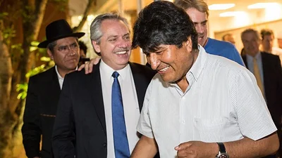 Alberto Fernández recordó la frase de Macri cuando le pidió asilo para Evo: "No me metas en un lío" Alberto Fernández recordó la frase de Macri cuando le pidió asilo para Evo: "No me metas en un lío"
