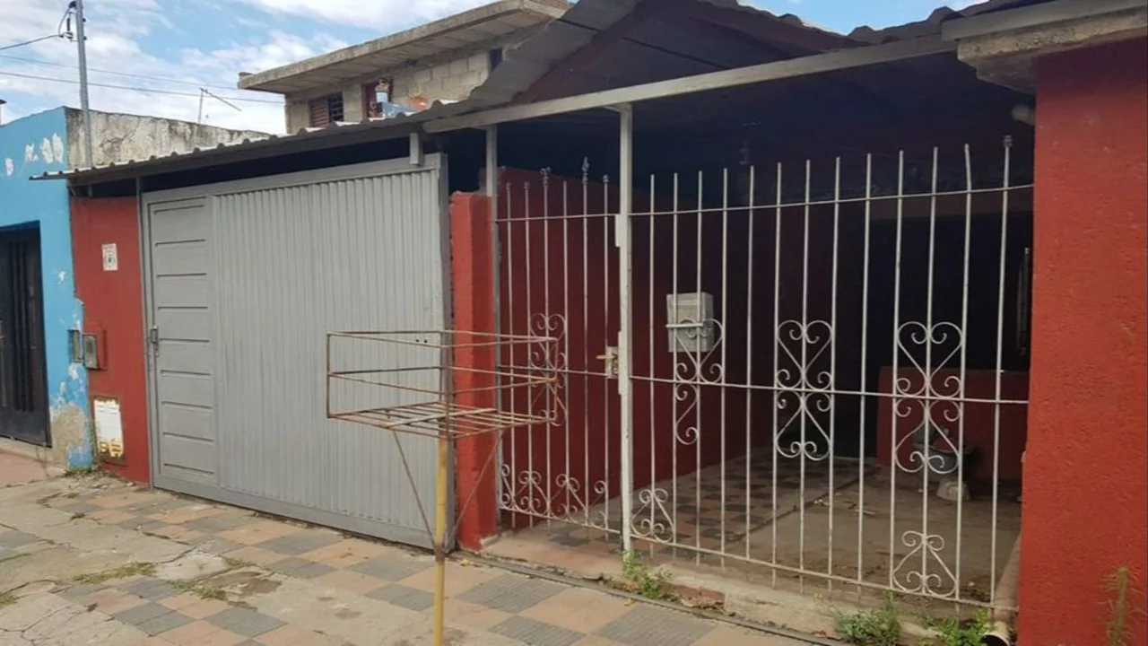 Horror en Córdoba: rescatan a un niño con autismo que estaba abandonado en su casa