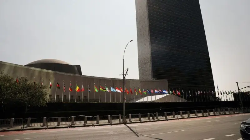 Tensión en Nueva York: un hombre armado obliga a acordonar la sede de la ONU