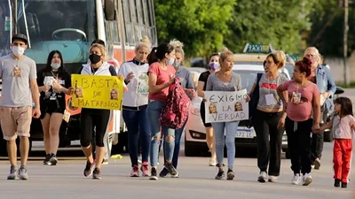 Crimen de Nancy Videla: familiares y amigos marcharon para pedir justicia Crimen de Nancy Videla: familiares y amigos marcharon para pedir justicia