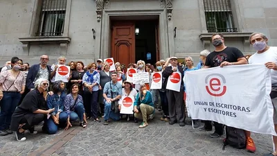 Rechazo y marcha contra "la degradación de los Premios Municipales" que intenta el Gobierno de la Ciudad Rechazo y marcha contra "la degradación de los Premios Municipales" que intenta el Gobierno de la Ciudad