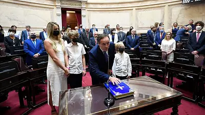 Juraron los 24 senadores electos que definirán desde mañana la nueva composición de la Cámara Juraron los 24 senadores electos que definirán desde mañana la nueva composición de la Cámara