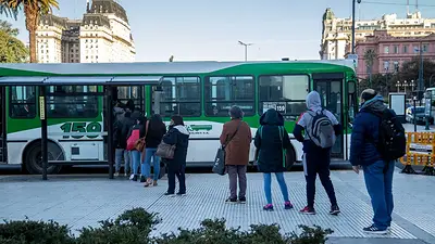 Frenaron el aumento de colectivos en una provincia. Frenaron el aumento de colectivos en una provincia.