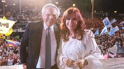 Cristina Kirchner, en Chaco, sobre la interna en el Frente de Todos: "En el Ejecutivo no hay pelea, hay debate" Cristina Kirchner, en Chaco, sobre la interna en el Frente de Todos: "En el Ejecutivo no hay pelea, hay debate"