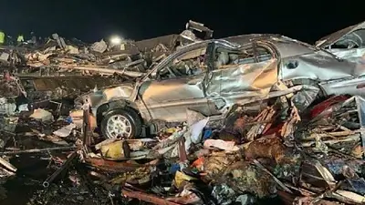 Al menos cincuenta muertos por devastadora ola de tornados en Estados Unidos Al menos cincuenta muertos por devastadora ola de tornados en Estados Unidos