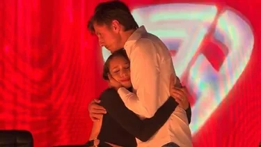 El consuelo de Roberto García Moritán a Pampita en un ataque de llanto