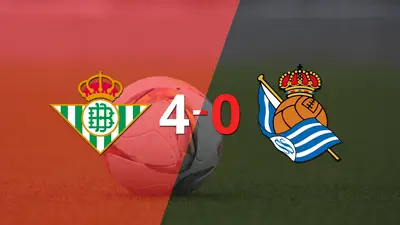 Álex Moreno anotó un doblete en la goleada 4-0 de Betis a Real Sociedad Álex Moreno anotó un doblete en la goleada 4-0 de Betis a Real Sociedad
