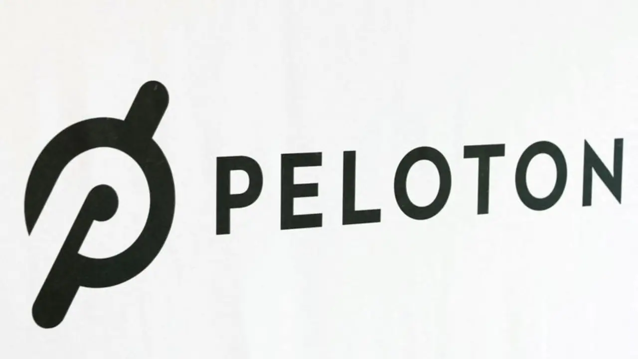 Parodia de Peloton ayuda a revertir la caída de sus acciones tra episodio de "Sex and the City"