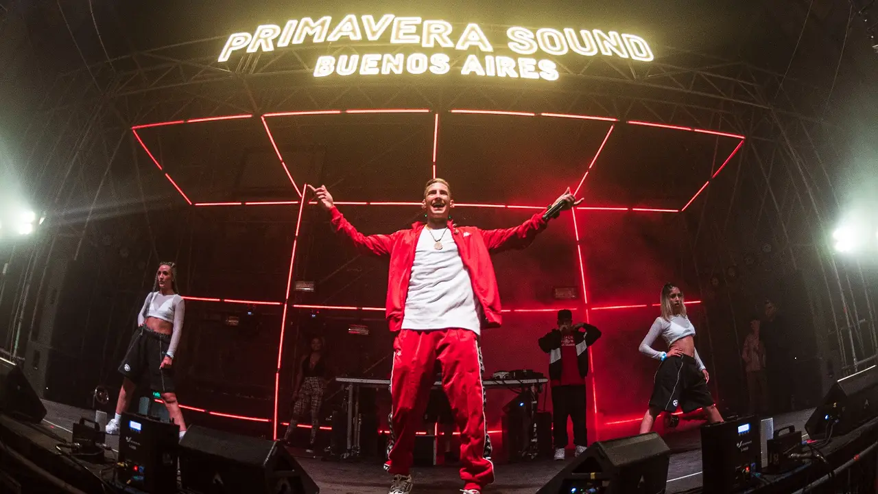L-Gante, Dillom y Él Mató a un Policía Motorizado: así fue el evento de presentación del Primavera Sound en Argentina