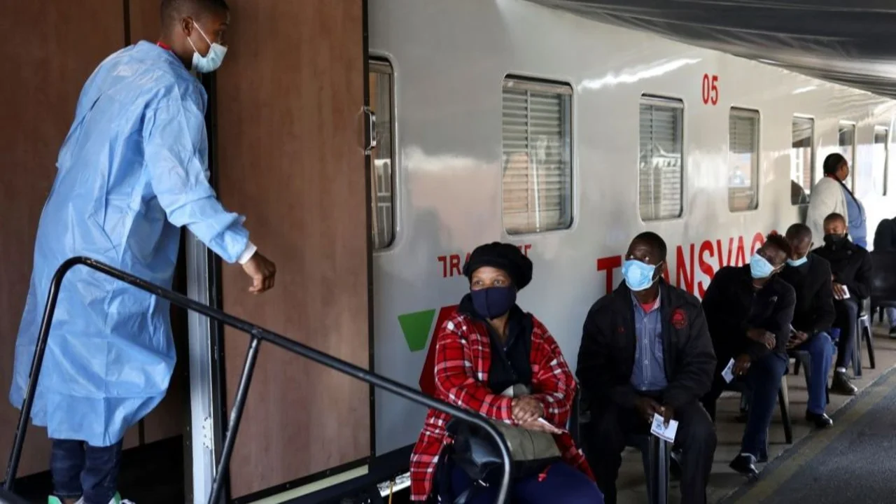 Sudáfrica registra récord de nuevos casos diarios de coronavirus 
