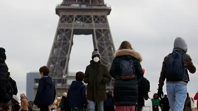 Por Ómicron, Francia prohíbe el turismo con Reino Unido Por Ómicron, Francia prohíbe el turismo con Reino Unido