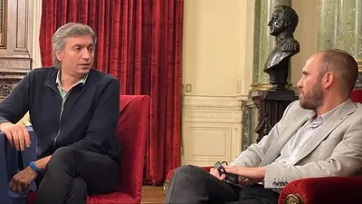 Máximo Kirchner denunció que un miembro informante de Juntos por el Cambio fue a hablar mal de Argentina con el FMI. Máximo Kirchner denunció que un miembro informante de Juntos por el Cambio fue a hablar mal de Argentina con el FMI.