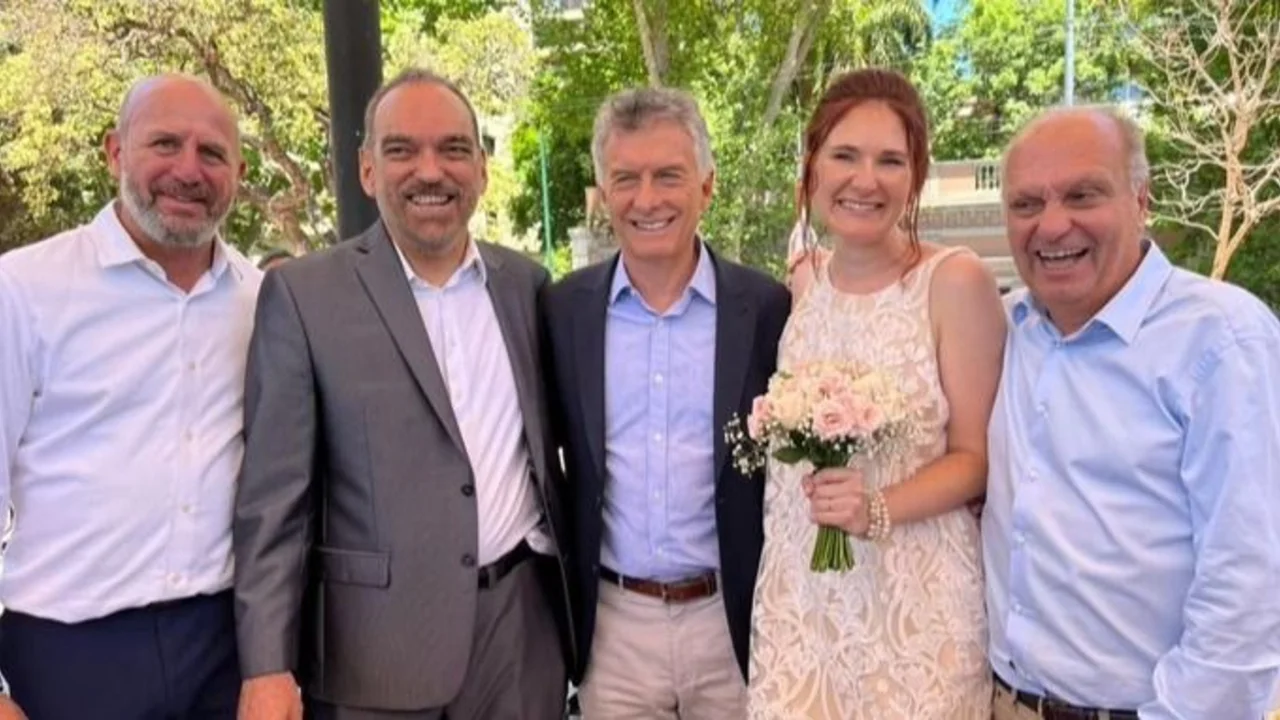 Waldo Wolff, Fernando Iglesias, Mauricio Macri, Ana y Hernán Lombardi