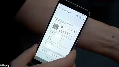 Crean un microchip subcutáneo para mostrar el pase sanitario: cómo funciona y en dónde se aplica Crean un microchip subcutáneo para mostrar el pase sanitario: cómo funciona y en dónde se aplica