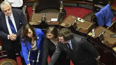 Diputados de la ultraderecha salieron a rechazar el pase sanitario