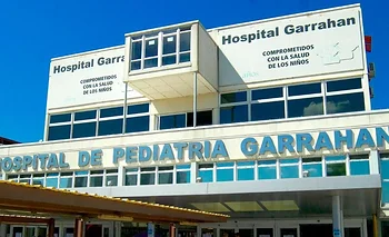Conflicto en el Garrahan: el Gobierno anunciará una suba salarial a los residentes | Hospital garrahan