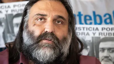 Baradel: "Vidal y Macri mandaron drones a mi casa para perseguirme" Baradel: "Vidal y Macri mandaron drones a mi casa para perseguirme"