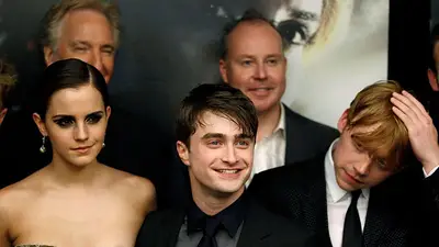 Reparto de 'Harry Potter' recuerda sus primeros besos y horribles cortes de pelo en reencuentro Reparto de 'Harry Potter' recuerda sus primeros besos y horribles cortes de pelo en reencuentro