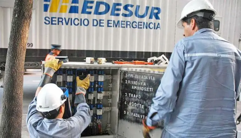 Cortes de luz: allanan y secuestran documentación en la sede central de Edesur y oficinas