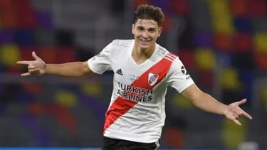 El gigante europeo que estaría dispuesto a pagar la cláusula por Julián Álavrez
