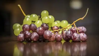 ¿Por qué se comen 12 uvas en la víspera del Año Nuevo? ¿Por qué se comen 12 uvas en la víspera del Año Nuevo?