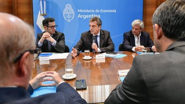 Massa pidió a empresarios que garanticen el abastecimiento para "Precios Justos"