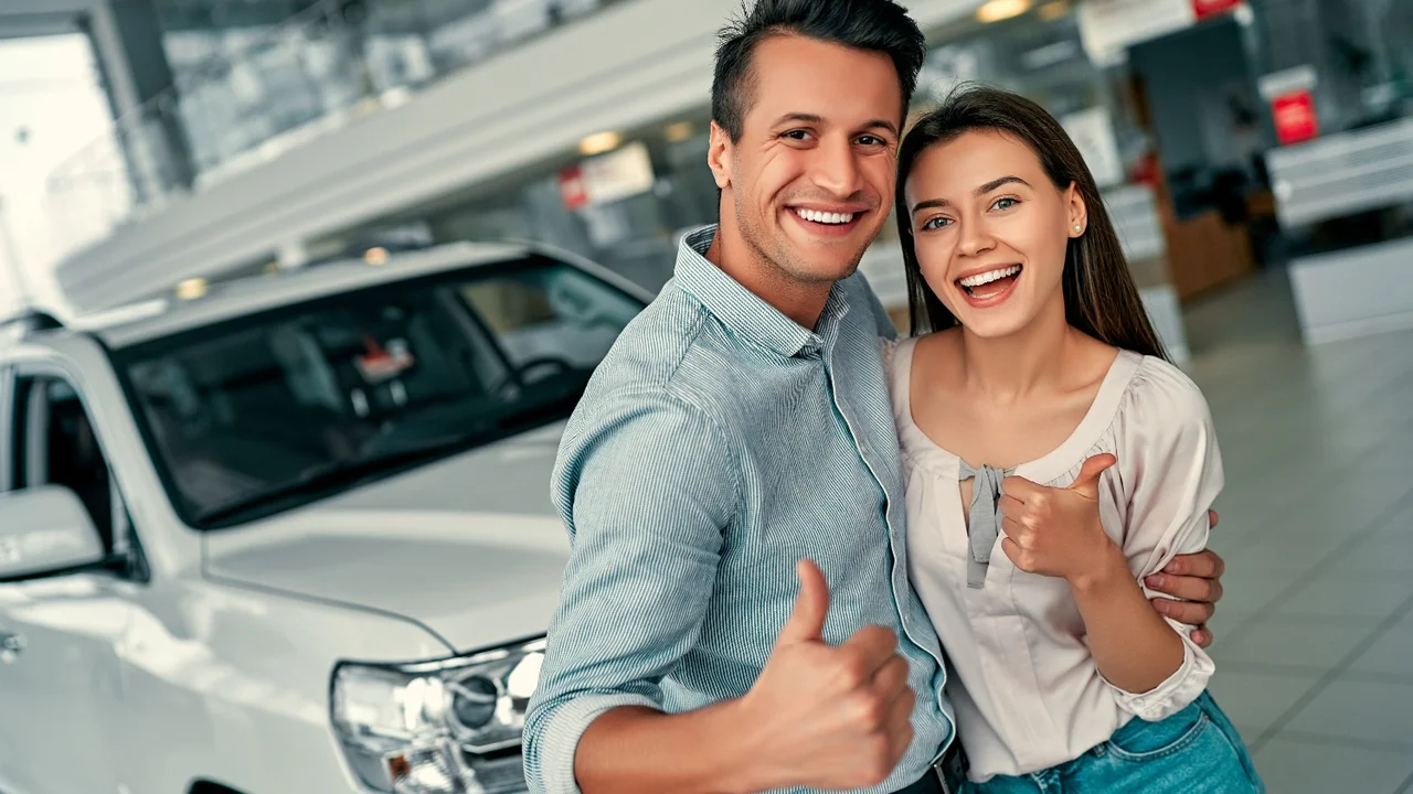 Rentadoras de autos locales captan turistas extranjeros