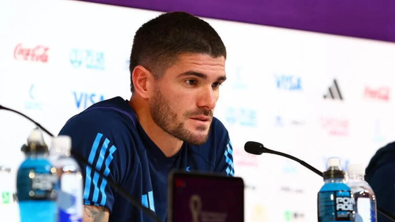 Partido ante Australia será similar al de Polonia, dice argentino De Paul