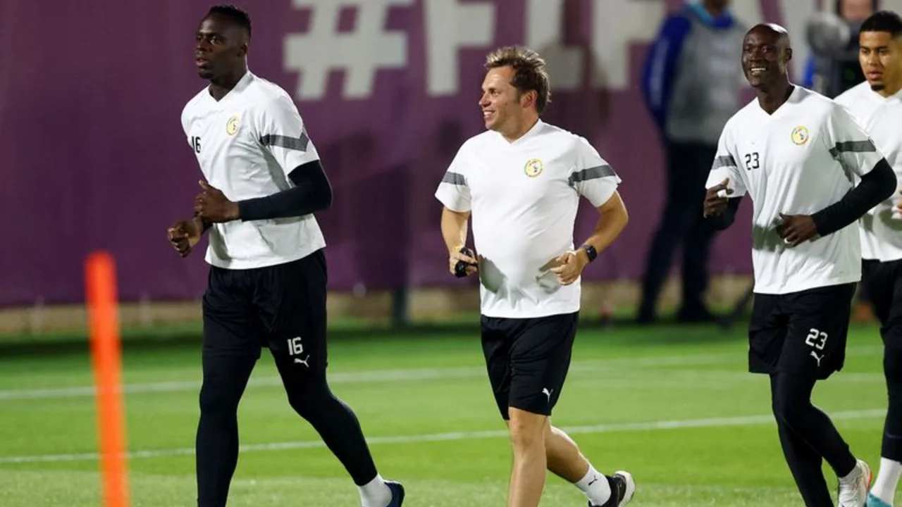 Senegalés Mendy podría seguir ostentando la corona de mejor portero del mundo