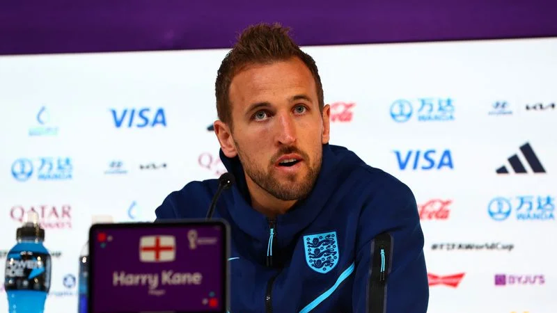 Inglés Kane trabaja para estar en forma en las etapas finales del Mundial