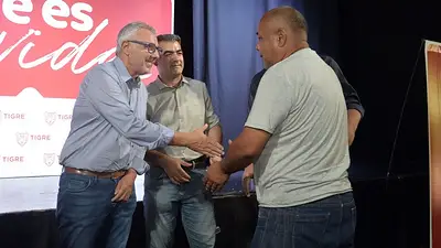 Provincia y Tigre entregaron microcréditos para el fortalecimiento de la Economía Popular Provincia y Tigre entregaron microcréditos para el fortalecimiento de la Economía Popular