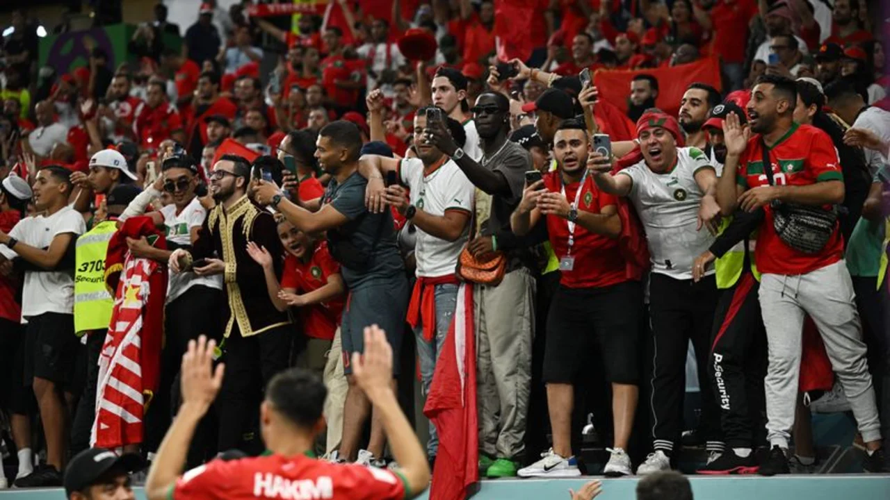 Marruecos avanza en el Mundial con la ayuda del "Ejército Rojo"