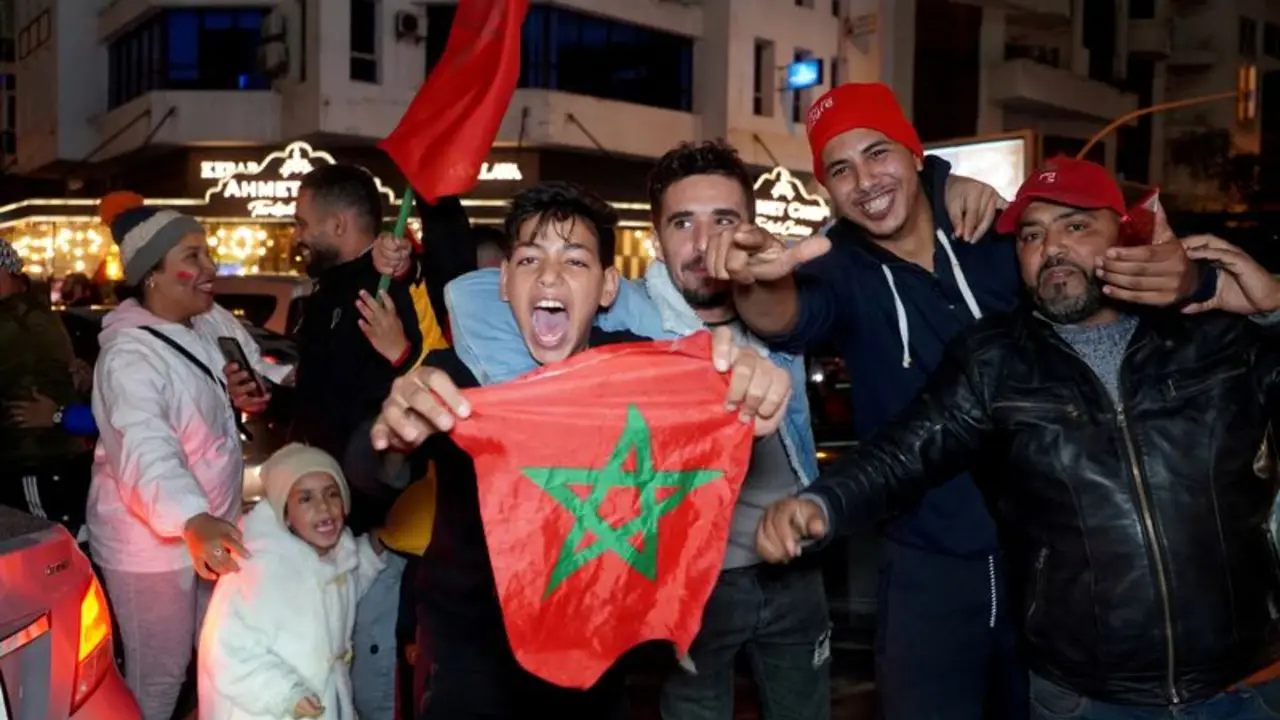 Los aficionados marroquíes se afanan por conseguir vuelos para el Mundial