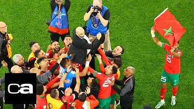 DT Regragui insta a sus jugadores y a aficionados marroquíes a soñar con seguir haciendo historia DT Regragui insta a sus jugadores y a aficionados marroquíes a soñar con seguir haciendo historia