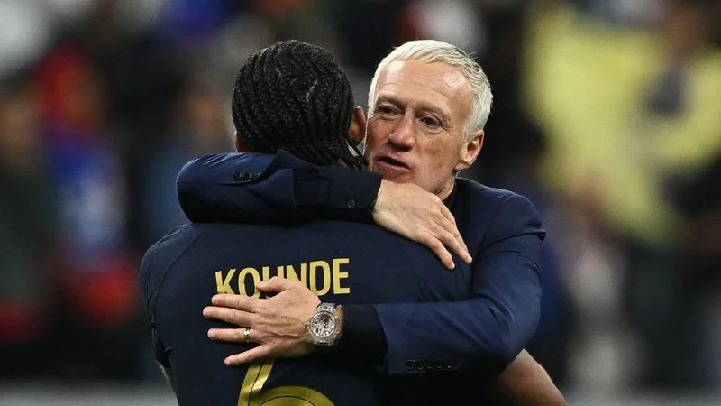 Francia clasifica a semifinales "con corazón y agallas", dice DT Deschamps