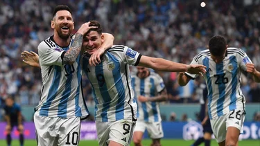 Video: el golazo de Julián Álvarez para estirar la ventaja ante Croacia