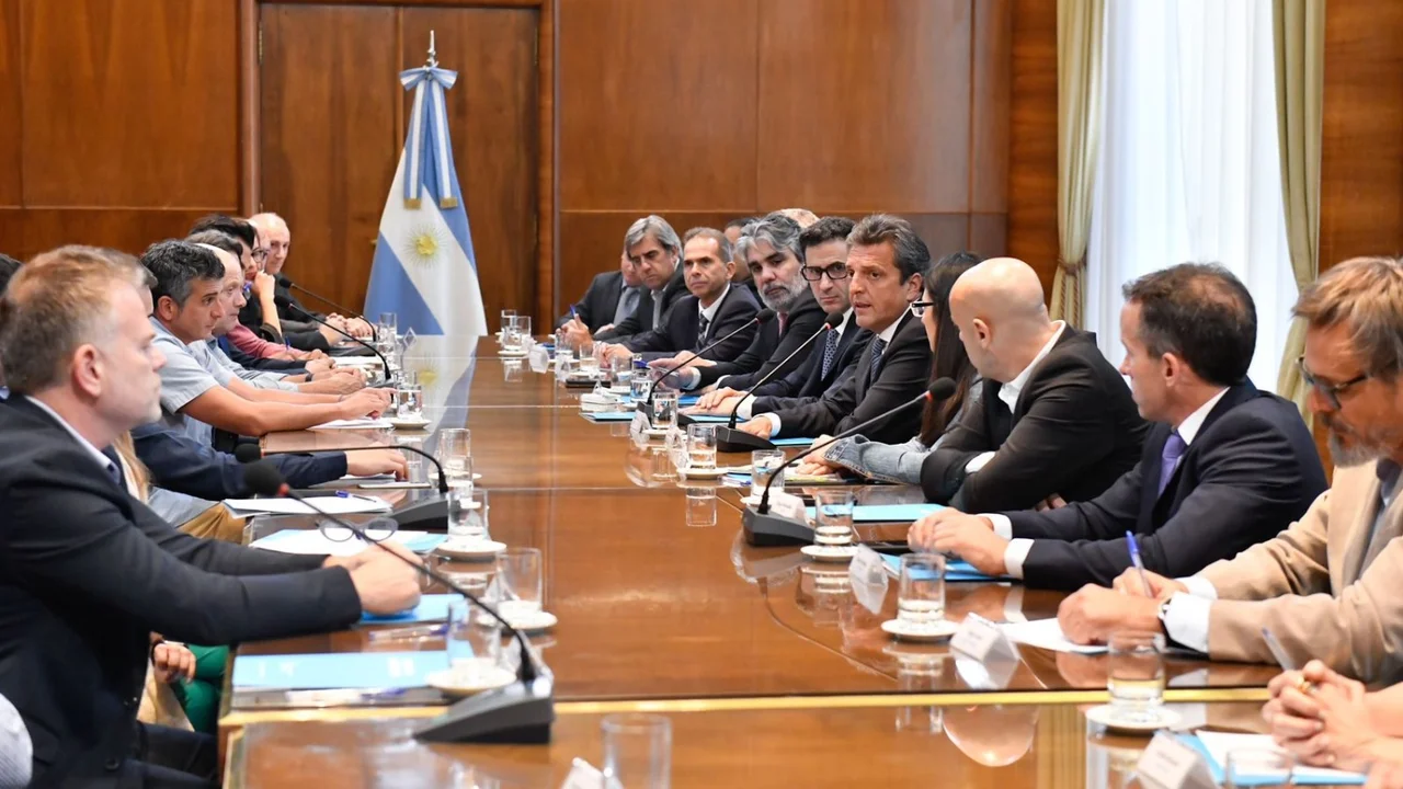 Acuerdo con el sector del calzado deportivo para una rebaja de hasta un 20% en los precios