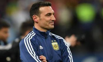 La historia de Scaloni como DT:  Son Caliu, un equipo de cadetes y sus maestros | Selección argentina