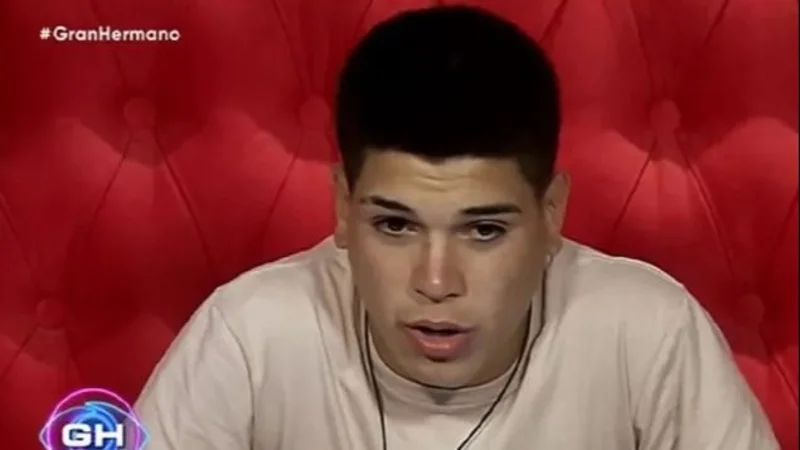 Thiago quedó en placa por primera vez y estallaron los memes.