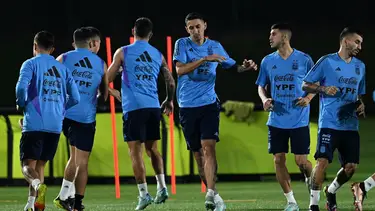 La Seleccion entrenó y probó variantes para el plan contra Francia