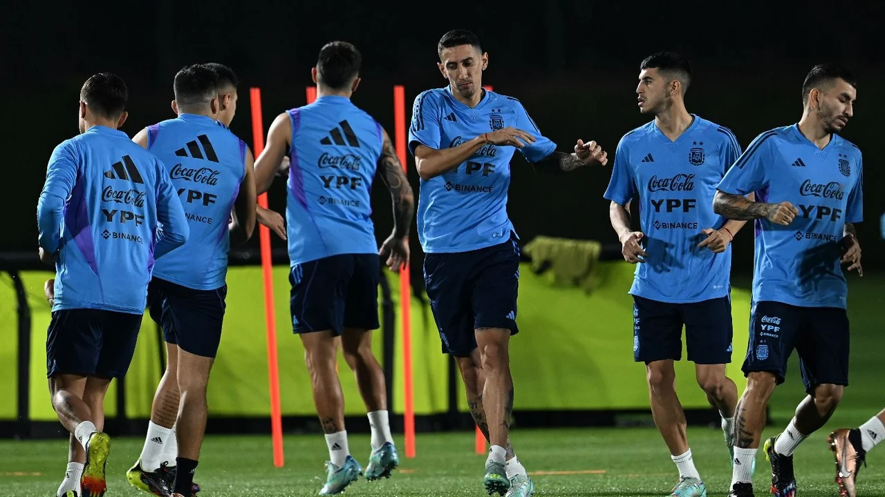 La Seleccion entrenó y probó variantes para el plan contra Francia