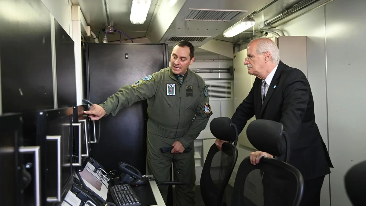 Taiana inauguró una nueva estación de vigilancia aérea en Entre Ríos