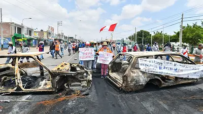 La crisis en Perú, cada vez peor: 20 muertos y dos ministros renuncian La crisis en Perú, cada vez peor: 20 muertos y dos ministros renuncian