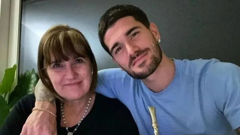 Rodrigo De Paul y su madre