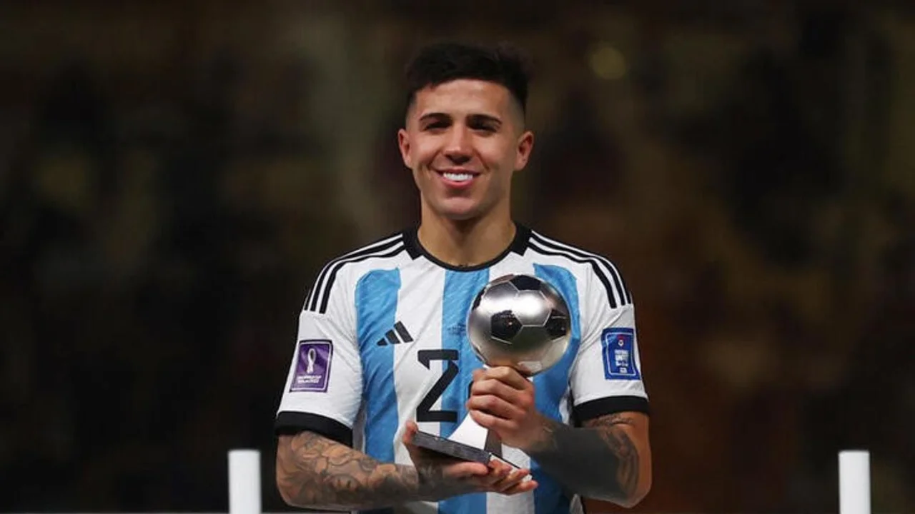 Messi se lleva el Balón de Oro del Mundial, Argentina arrasa con los premios