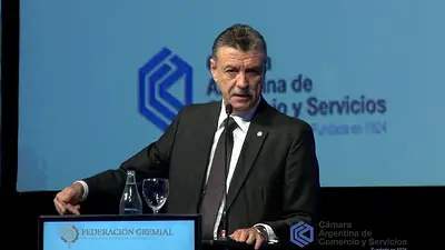 Un empresario insultó a Argentina por el feriado: "Republiqueta de vagos" Un empresario insultó a Argentina por el feriado: "Republiqueta de vagos"